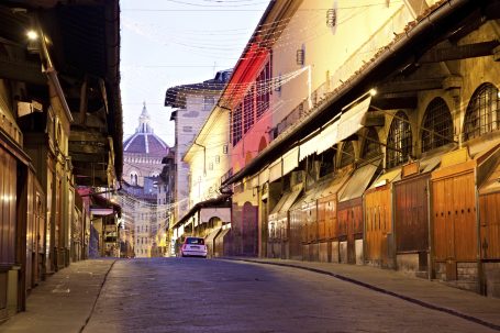 Geschäfte auf dem Ponte Vecchio in Florenz