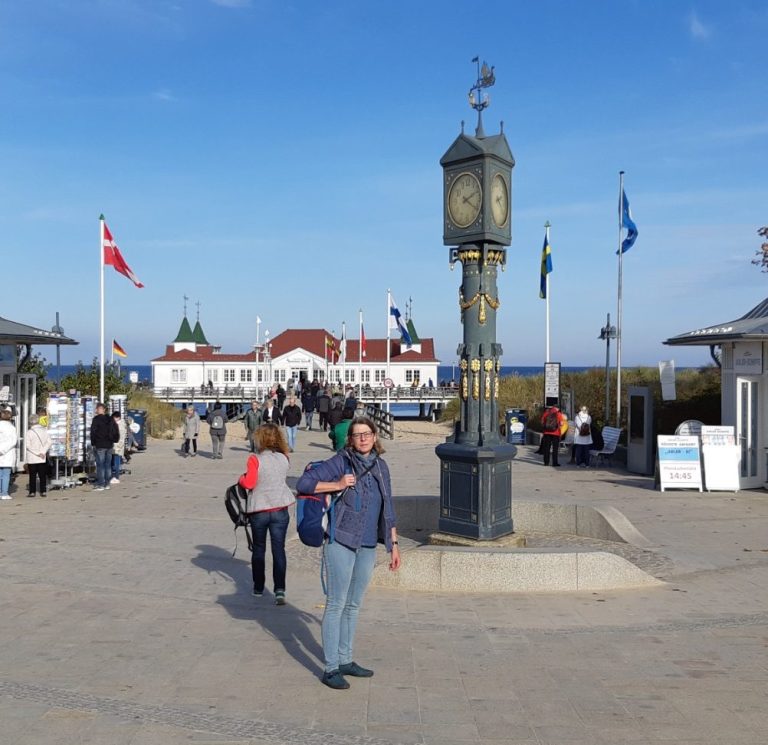 Strandkörbe in Ahlbeck vor der Seebrücke