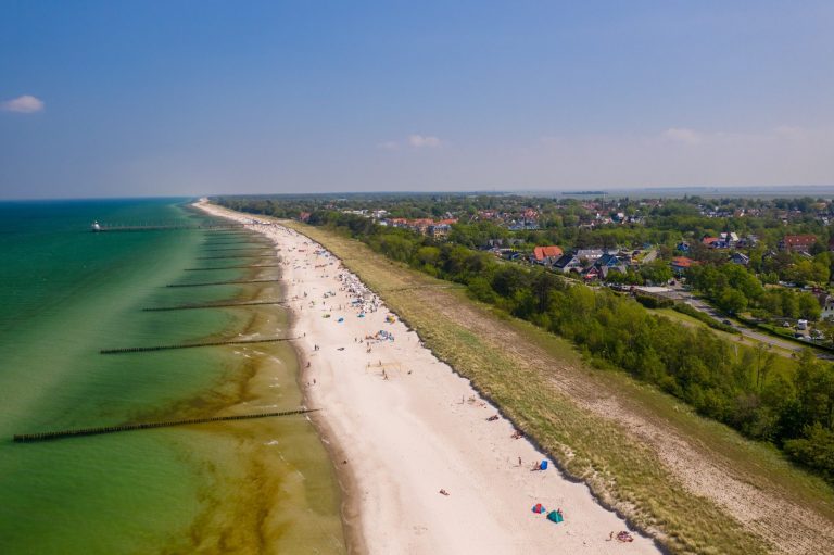 Strand von Zingst von oben