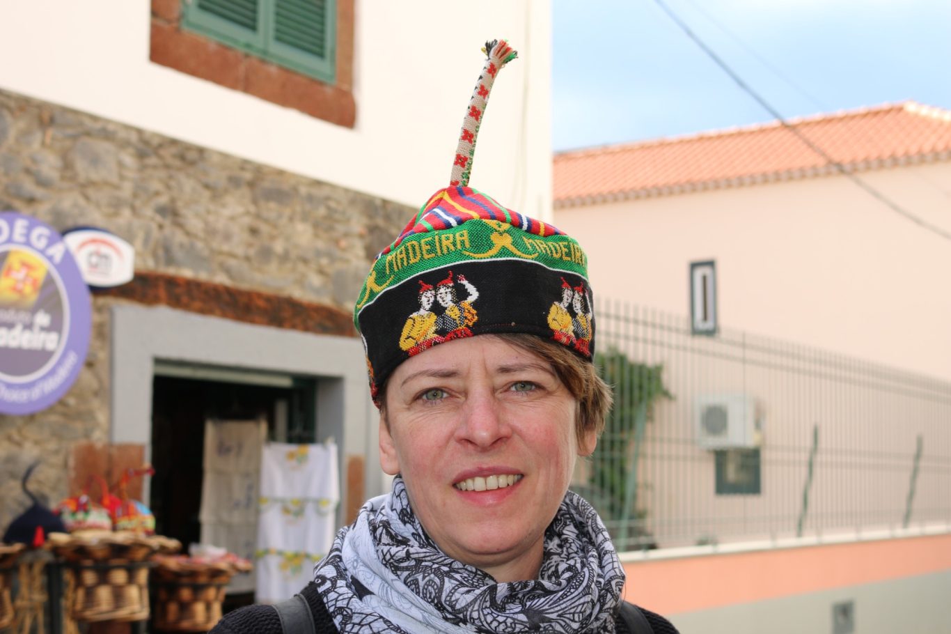 Madeira - inseltypische Madeira-Mütze Carapuça Mütze mit gestickten Madeira Motiven