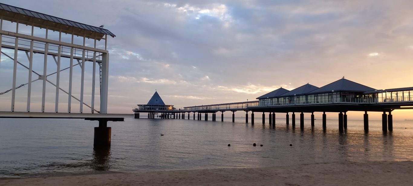 Sonnenaufgang an der Seebrücke in Heringsdorf