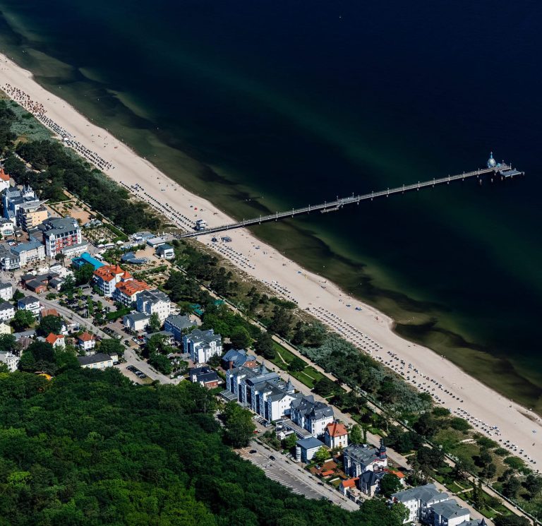 Seebrücke und Strand in Zinnowitz