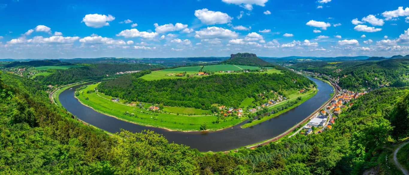 Fluss Elbe mit Tafelberg Lilienstein